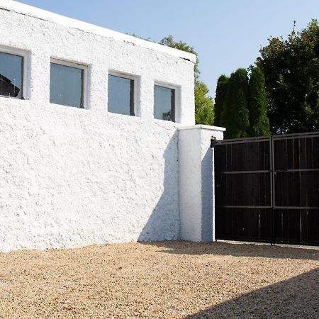 Hill House Lodge Sleeps 6 Overlooking The Rock Of Cashel Кашел Екстериор снимка