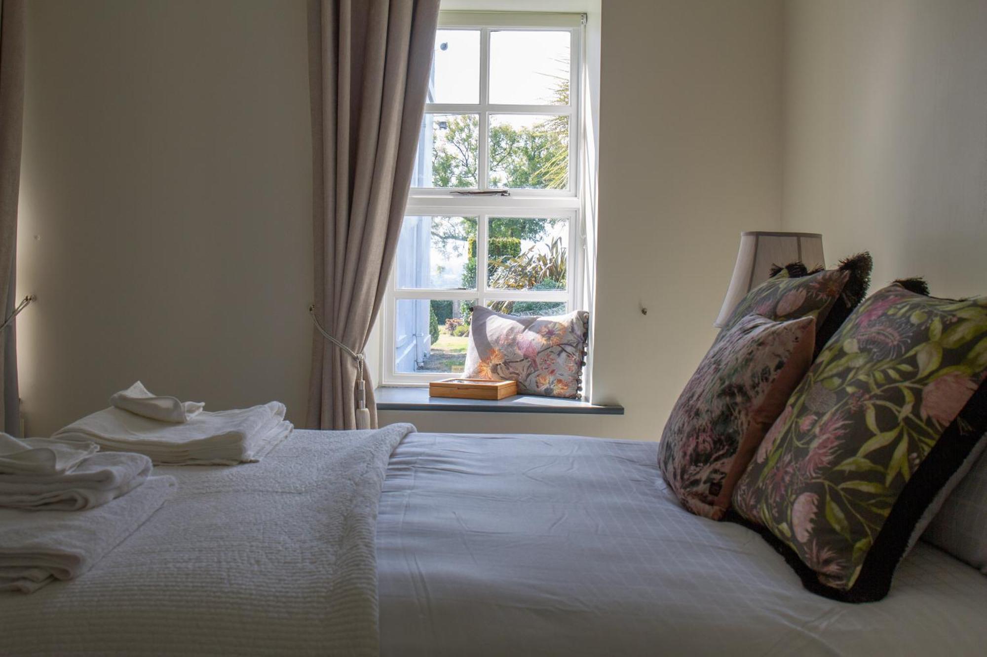 Hill House Lodge Sleeps 6 Overlooking The Rock Of Cashel Кашел Екстериор снимка