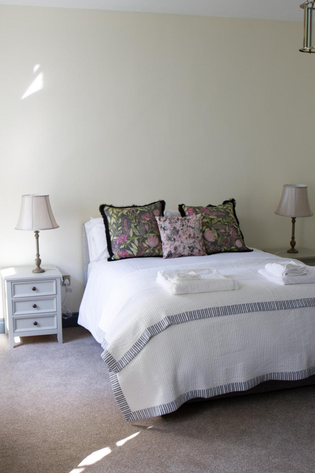 Hill House Lodge Sleeps 6 Overlooking The Rock Of Cashel Кашел Екстериор снимка